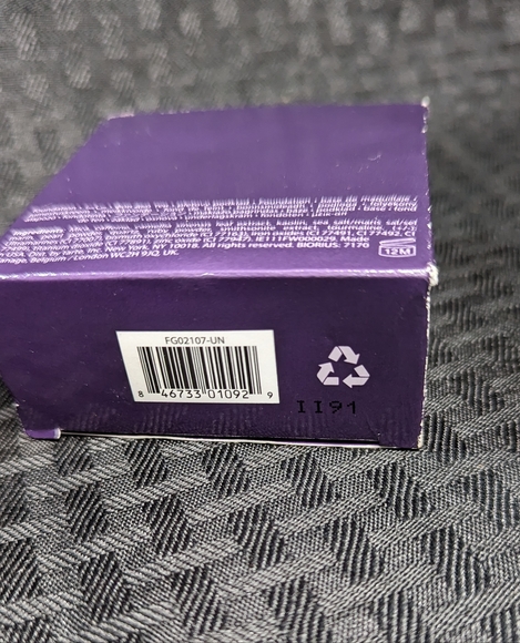 Tarte Amazonian Clay Full Coverage Airbrush Foundation. - Picture 9 of 9